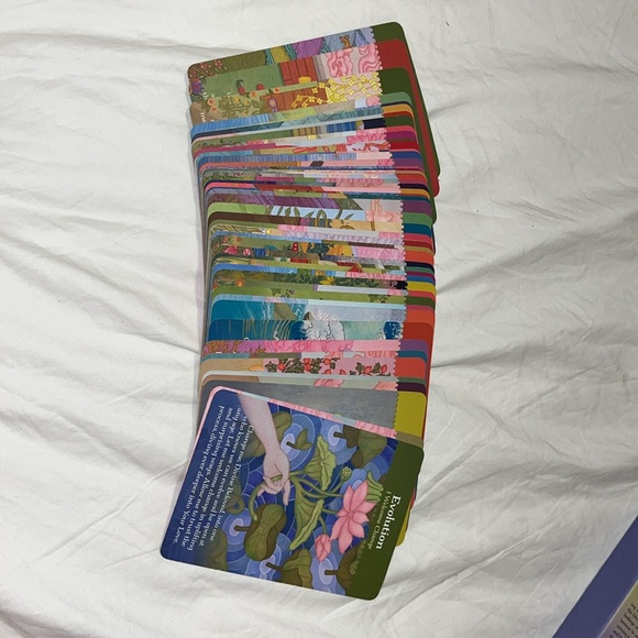 USED: Divine Beloved Oracle Cards - Picture 5 of 5